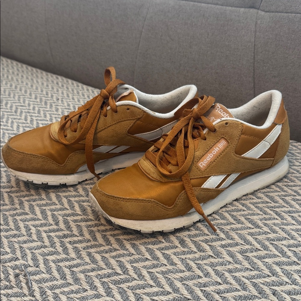 Reebok Classic Nylon - Picture 3 of 6